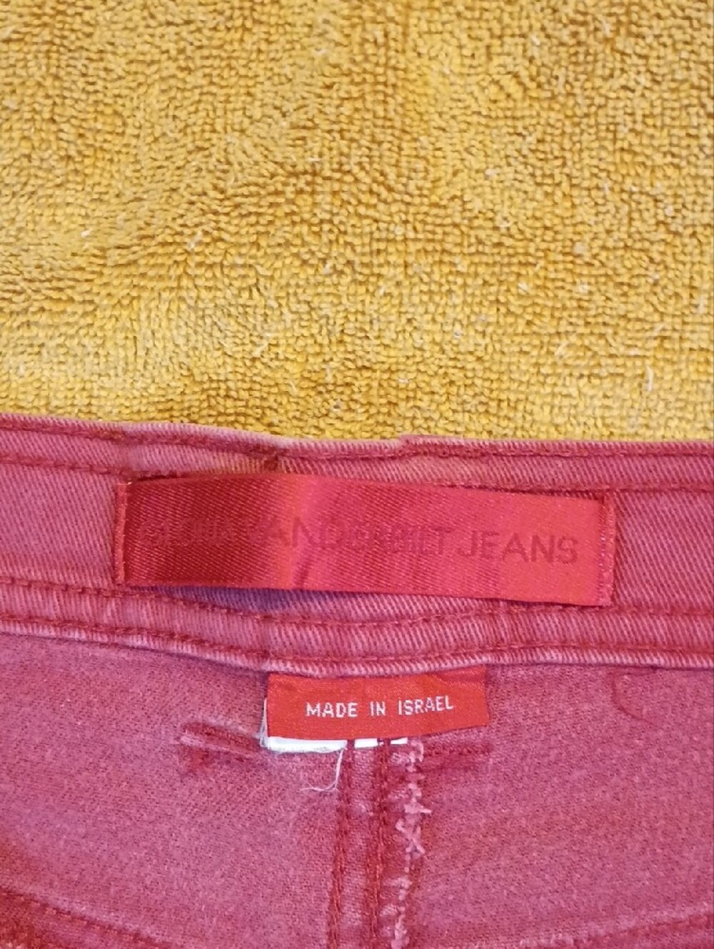Gloria Vanderbilt Vintage High Waisted Tapered -Rise Women's Jeans in Berry Pink - Picture 2 of 5